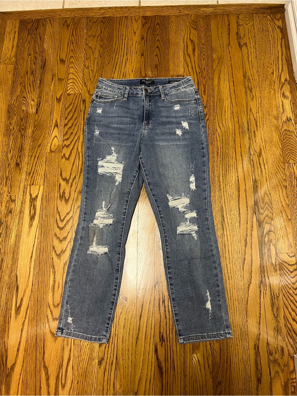 Judy Blue Ripped Dark Wash Boyfriend Fit Jeans